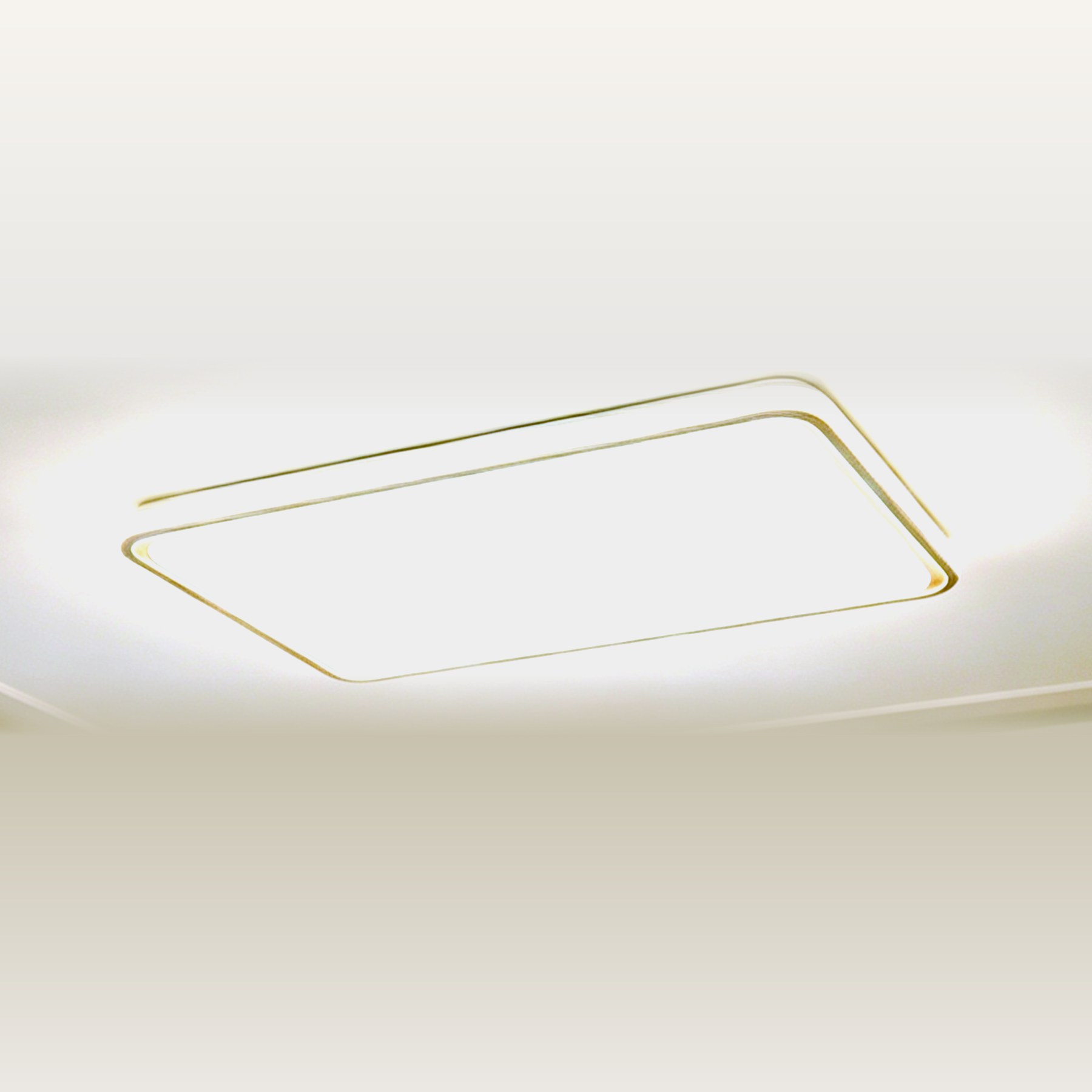LS-LVR-05 photographed on a plain background
